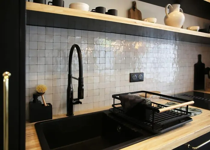شقة Familiale Sauna 10 - 8p - Flat-guest باريس